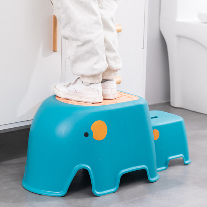 Marchepied bébé